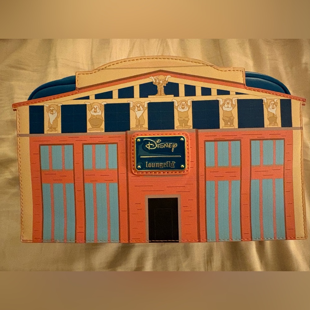 Loungefly D23 2024 Exclusive Walt Disney Animation Studios Crossbody Bag (Rare) - Picture 5 of 14